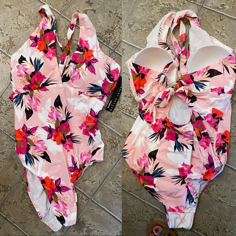 Nwt Ashley graham plus size 14W swimsuit one piece